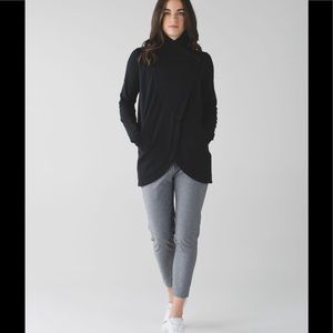 Lululemon What’s a wrap jacket size 4 black